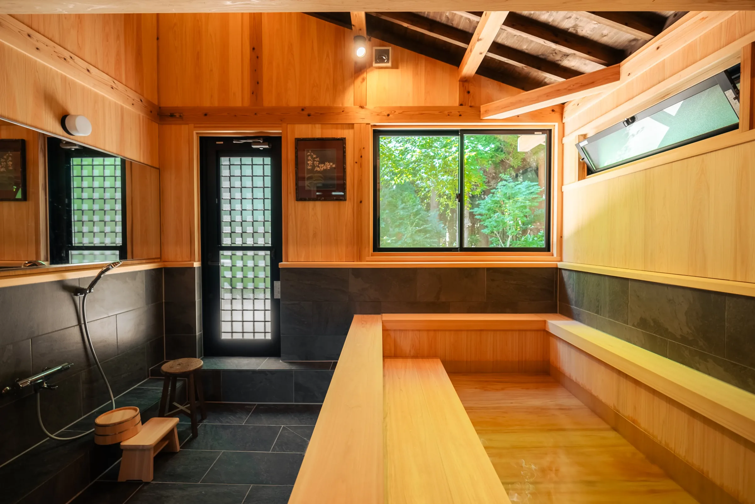 迎賓館 — DSC02381-HDR.jpg
